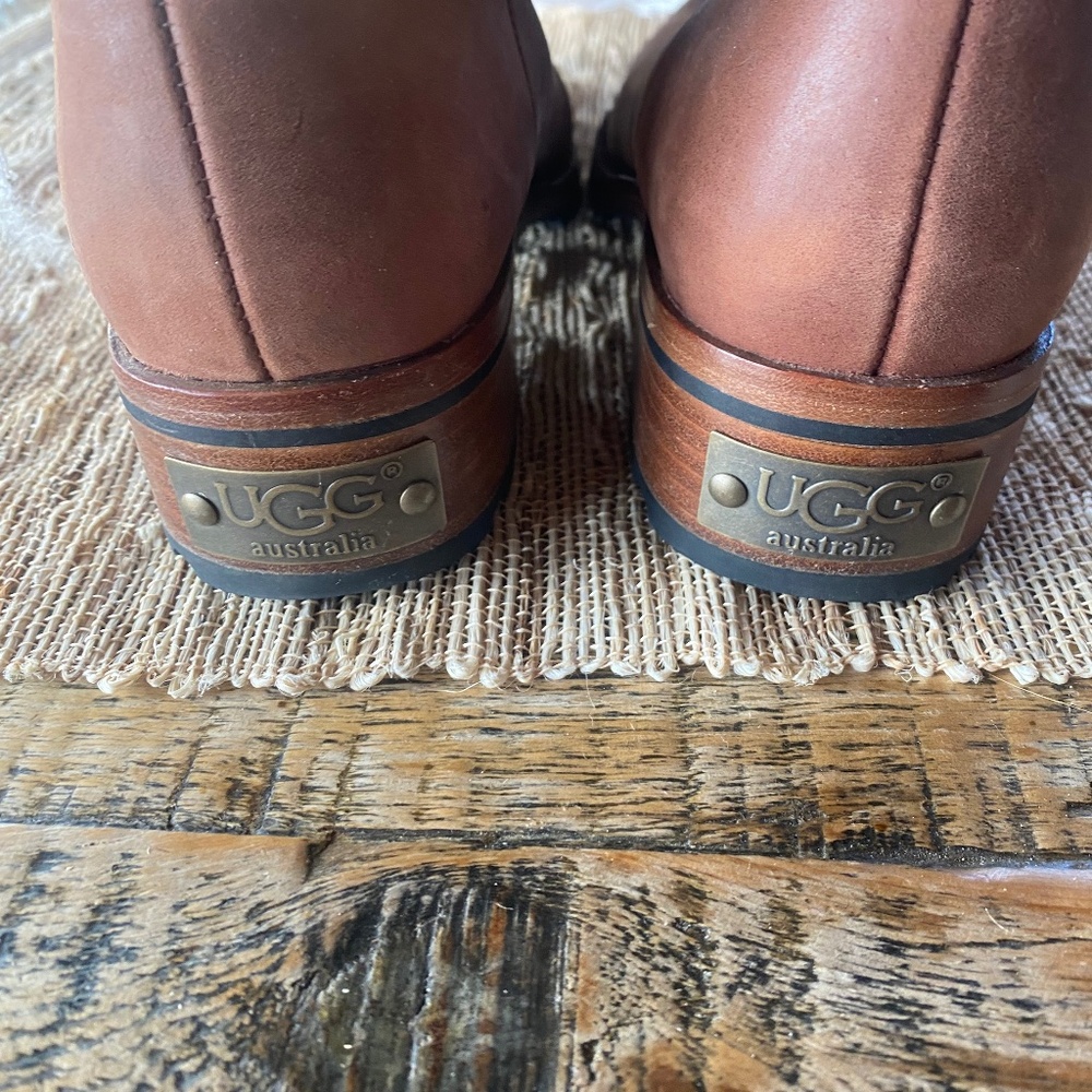 UGG Brown Leather Chrystie Riding Boot Style With Searling